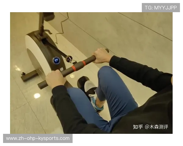 高效对抗驼背的居家健身器材实测与选购攻略